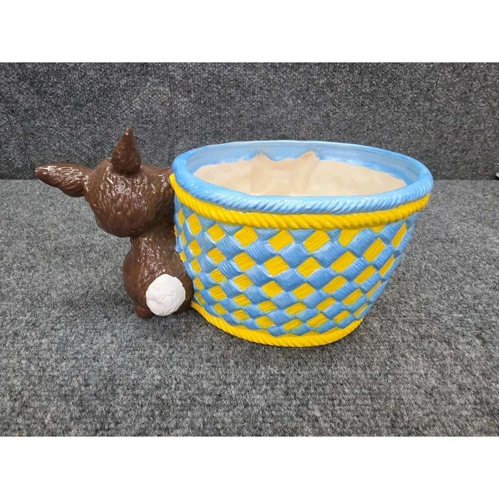 Vintage Kitchy Handmade Ceramic Easter Basket 10x6x5